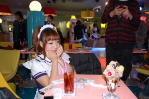 メイドさんがおまじないをかけてくれるかも…？