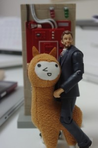 「仕方ない、私が・・・」誰も気に留めてくれなくてリチャードは寂しい。