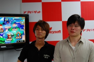 あらためて紹介しよう。みくりと運営チームのシュバイン（右）ときりちゃん（左）だ！
