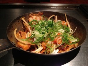 九条ねぎと豚キムチ炒め。