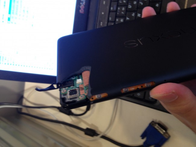 電源ボタンはどこかへ行ってしまいました。 電源ボタンはどこかへ行ってしまいました。