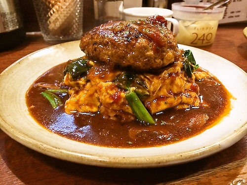 ハンバーグオムライス & ホウレンソートッピング