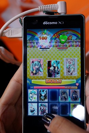 バトルでは様々なミクのカードイラストで攻撃を繰り広げる！