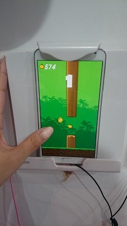 ゲーム性はほぼ「フラッピーバード」と同じ！