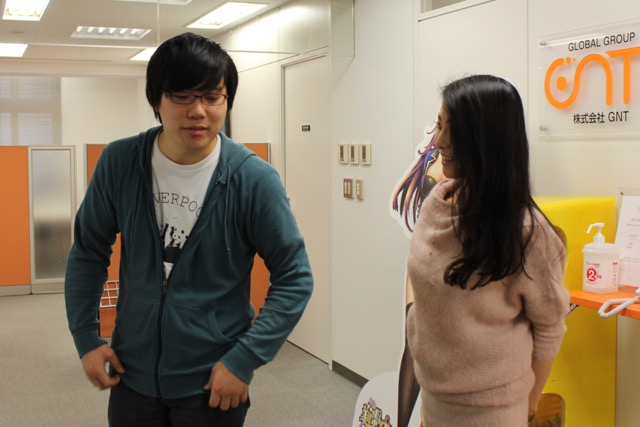 ライターさんの愚痴（？）も笑顔で聞く明るい寺尾さん