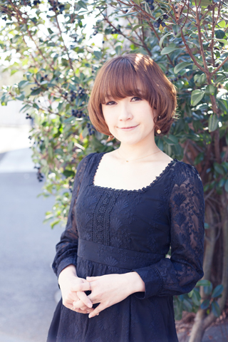 【声優・佐藤 利奈まとめ】優しげなお姉さんの声に定評あり!みなみけ「南春香」アイマス「千川ちひろ」のサトリナ!じつはかなり多芸で声優のみならず歌手や劇団も!?