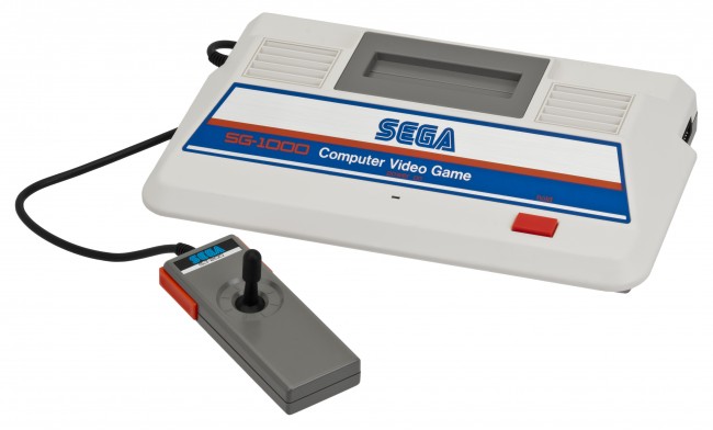 SG-1000 画像出典：https://en.wikipedia.org/wiki/SG-1000