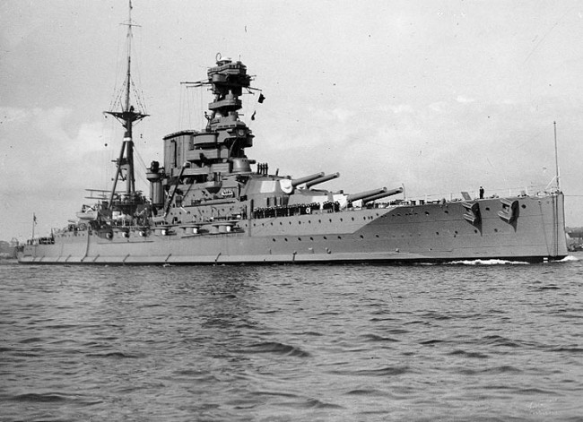 バーラム (戦艦) 画像出典：https://ja.wikipedia.org/wiki/バーラム_(戦艦)