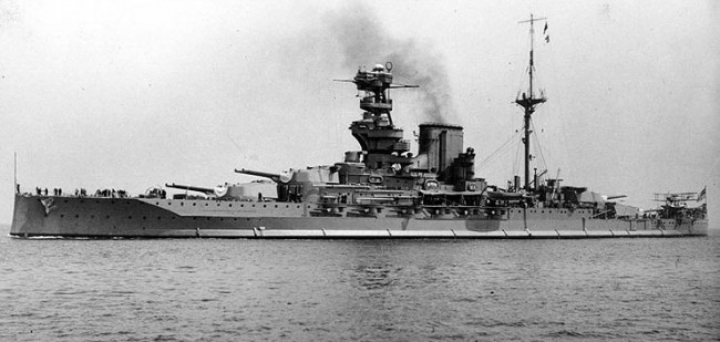 ヴァリアント (戦艦) 画像出典：https://ja.wikipedia.org/wiki/ヴァリアント_(戦艦)
