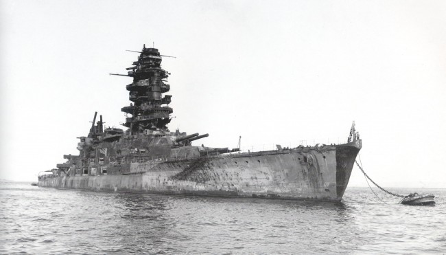 終戦時の長門 画像出典：https://ja.wikipedia.org/wiki/長門_(戦艦)