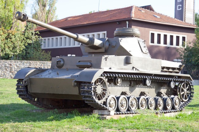 画像出典：https://ja.wikipedia.org/wiki/IV号戦車
