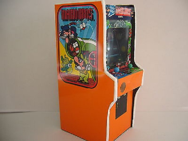 画像出典：http://www.sekaimon.com/gb/171922/Arcade+Machines/181551401831/