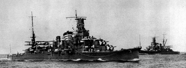 画像出典：https://ja.wikipedia.org/wiki/古鷹_(重巡洋艦)