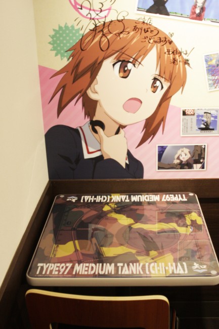 ガルパン　セガ　コラボ　渕上舞　カフェ　劇場版　デザート